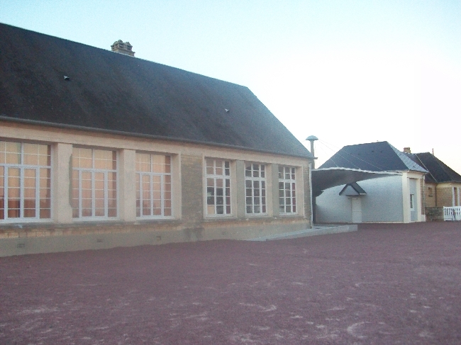 L'ecole de Longues sur mer dans la calvados proche bayeux