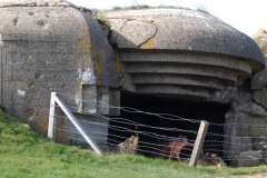 bunker-explose-de-la-batterie-de-longues-sur-mer