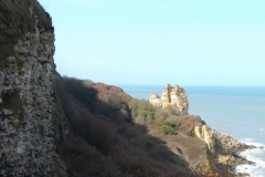 longues-sur-mer-les-deux-rochers-autre-vue