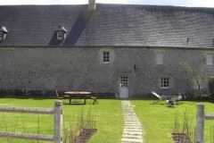 la-facade-Nord-hotellerie-Abbaye