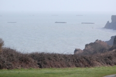 le-port-artificiel-darromanches-vu-de-longues-sur-mer-3